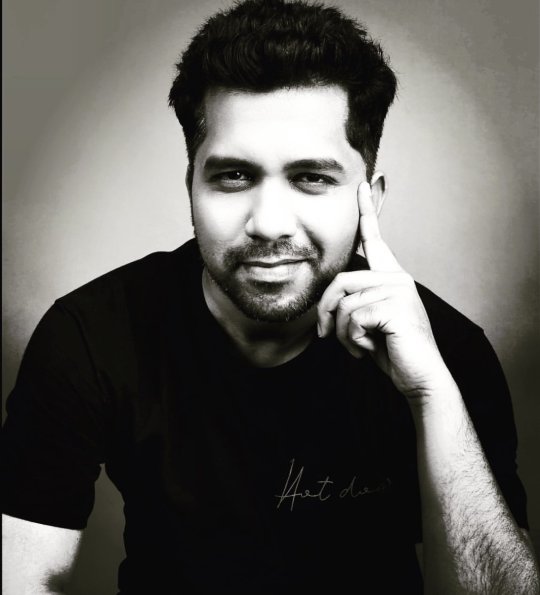 Nahyon Zulqarnain - English tutor