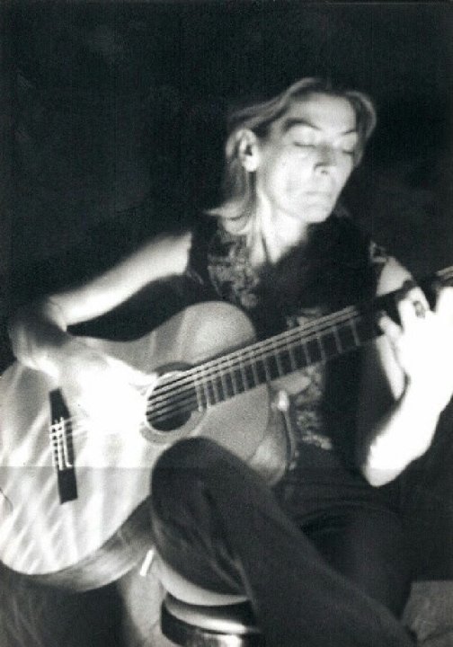 Dora - Guitar, Solfège, French tutor