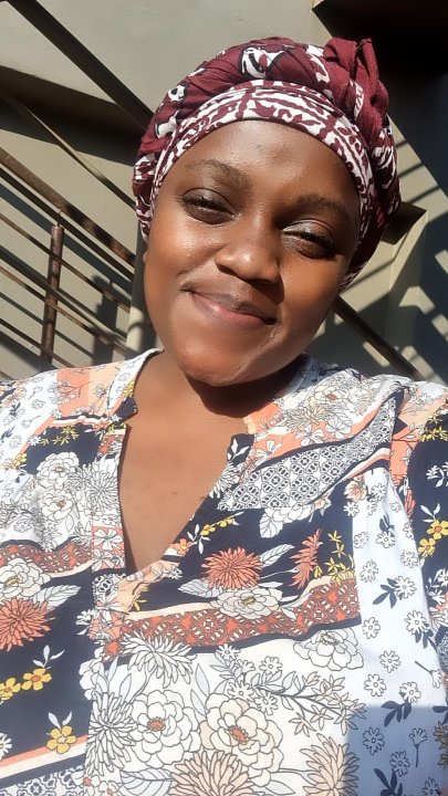 Manenzhe Kgolofelo - English, Geography tutor