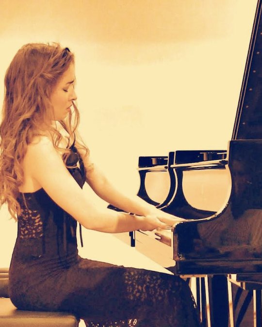 Lydia - Piano, Music Theory, Music tutor