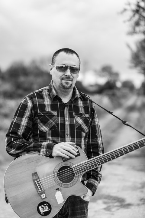 Nash Fergal - Acoustic Guitar, Electric Guitar, Piano tutor