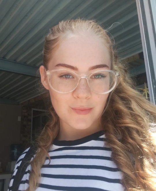 Knowles Caitlin - English, Mathematics tutor