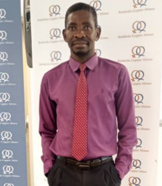 Mwiinga Benny - English tutor