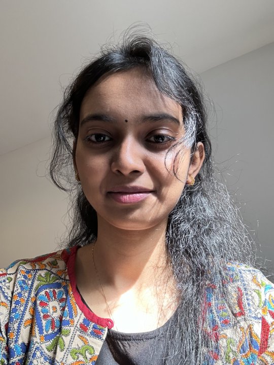 Devasenapathy Manisha - Mathematics, Computer Science, English tutor