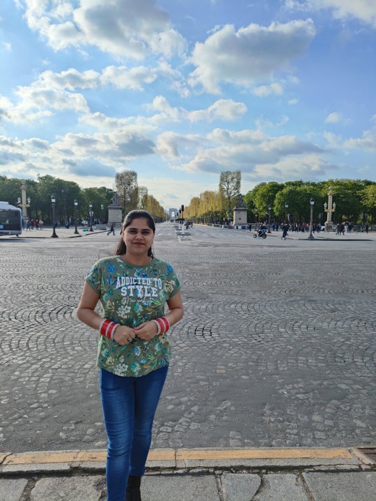 Mehrotra Anjul - English, Hindi tutor