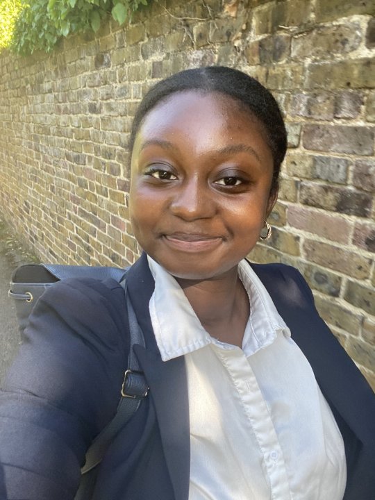 Lilian - Politics, History tutor