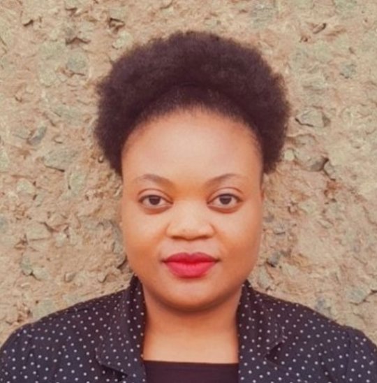 Kuzondishaya Sharmaine - English tutor