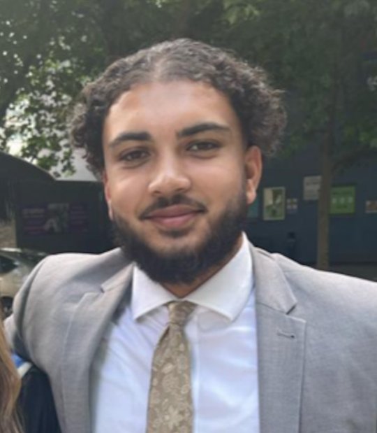 Ahmed Anwar - Business Studies, Sociology, Political Economics tutor